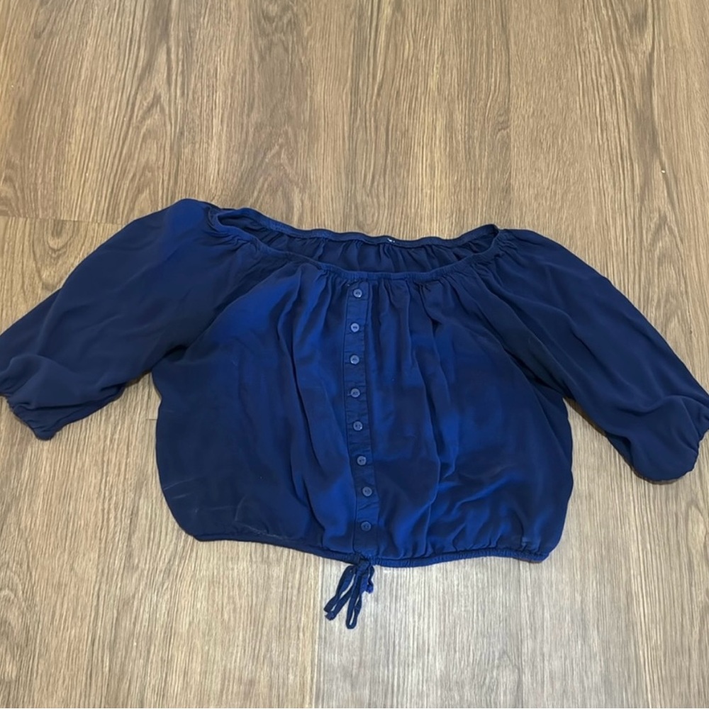 Blue crop top